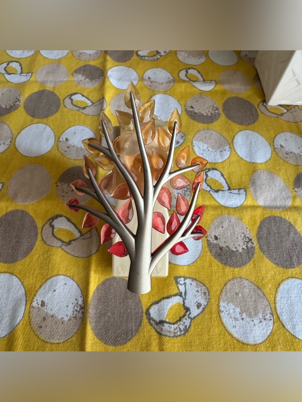 Bath & Body Works Fall Tree Wallflower wall diffuser - Picture 2 of 16